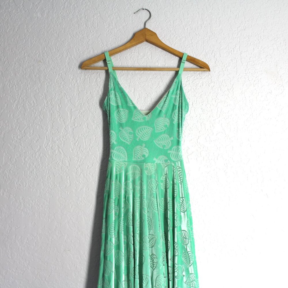 Blackmilk Animal Crossing Green Leaf Burned Velvet Handkerchief Dress Size XS - Picture 4 of 11